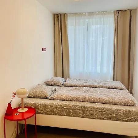 דירה Kralovske Apartma Kolonada
